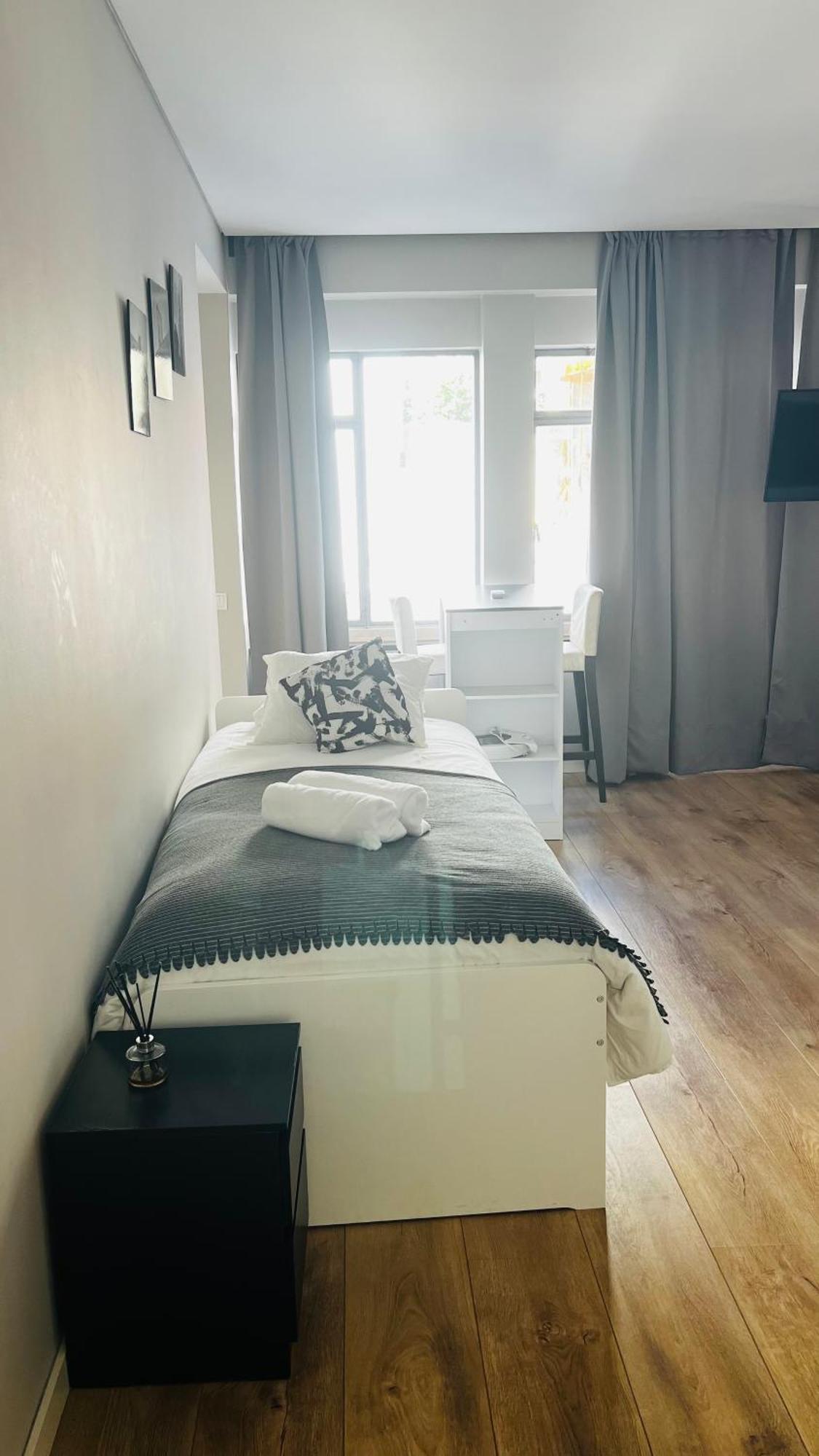 Apartamento Sociedade Farmaceutica Lisboa Εξωτερικό φωτογραφία